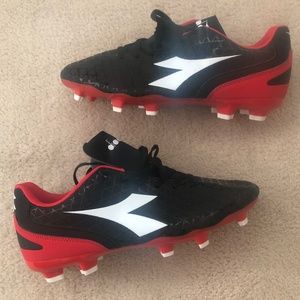 Diadora 288660 Blaze Men’s FG Black & Red Football Soccer boots  - Size 8.5 US